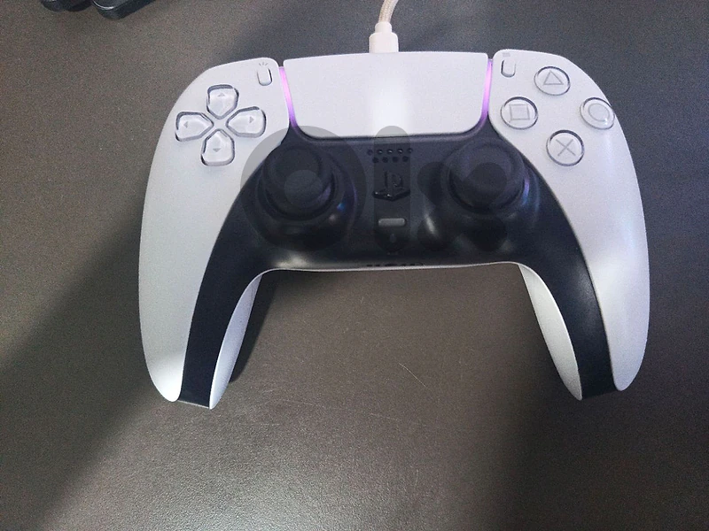 PS5 Dualsense controller