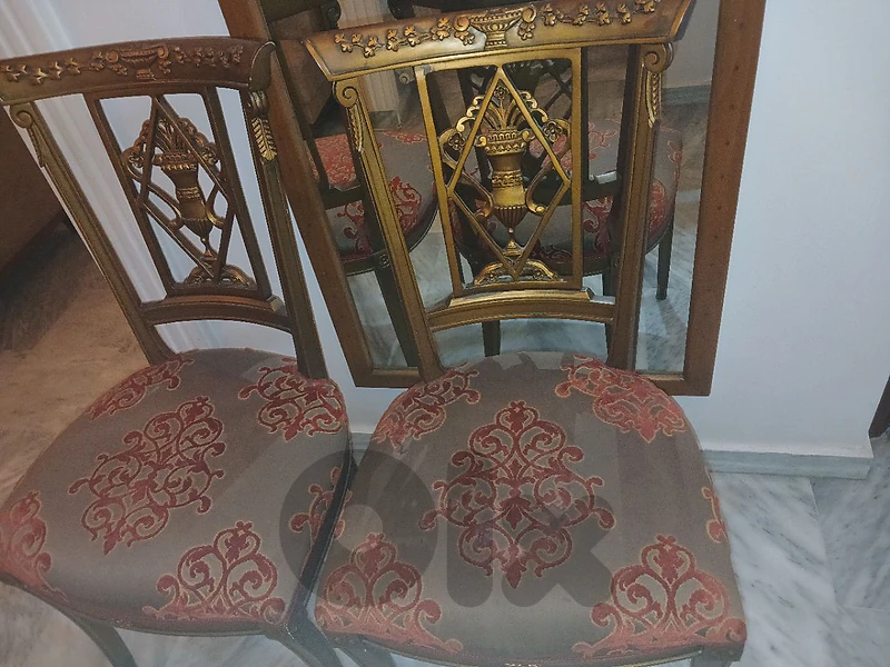 2 like new chairs