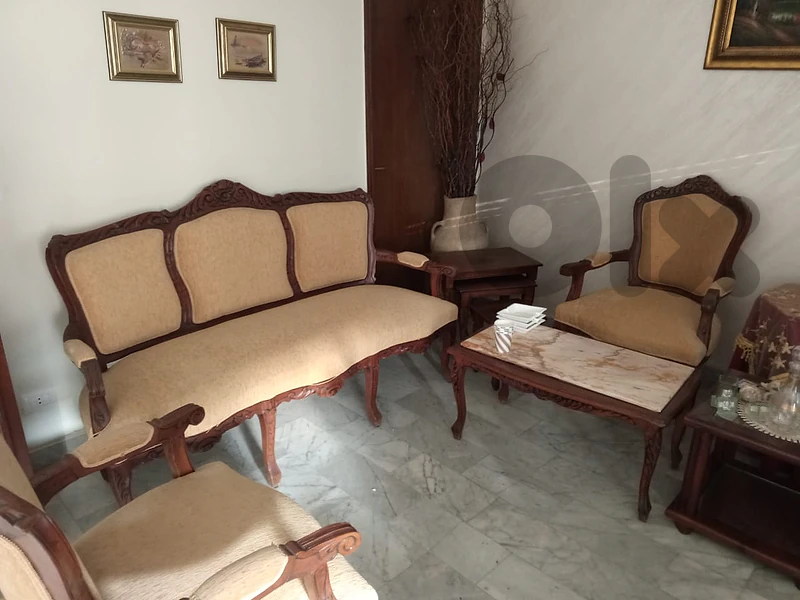 Two Living Room (6 pieces)