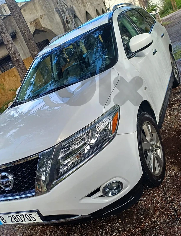 Nissan Pathfinder 2014 SV Panoramic Nissan Pathfinder 2014 SV Panoramic