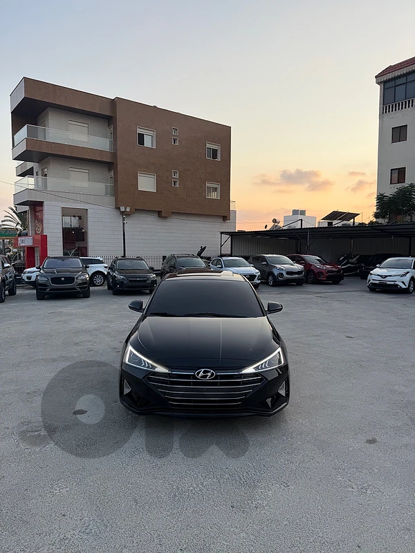 Hyundai Elantra 2019