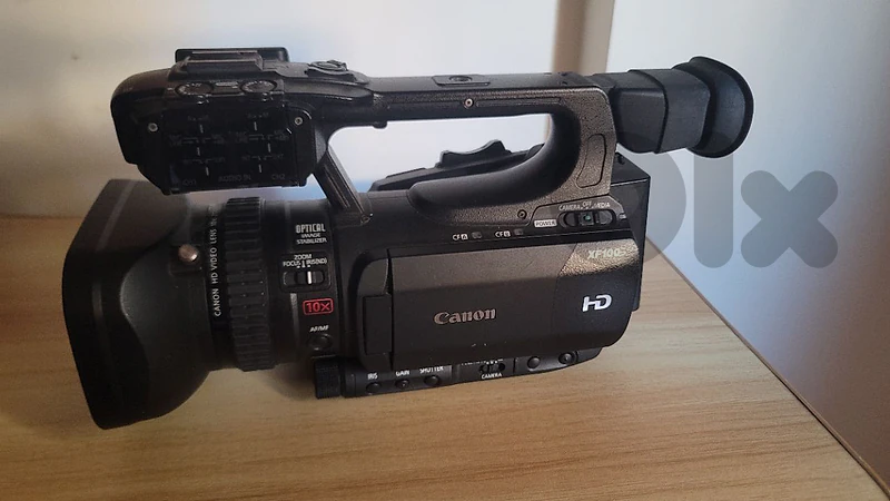 Canon XF100