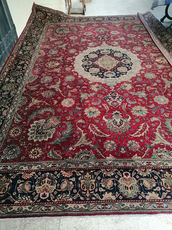 سجاد عجمي تبريز قديم ممضي collection