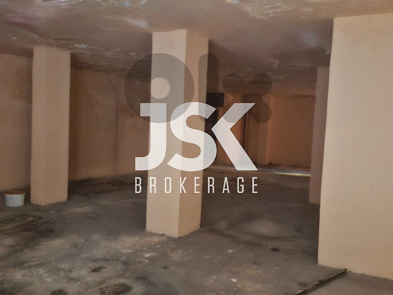 L22353 Warehouse in A Prime Location For Sale in Bouchrieh