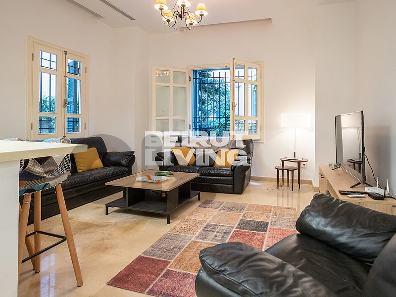 Charming Traditional Flat | Nice Garden | Great Location
