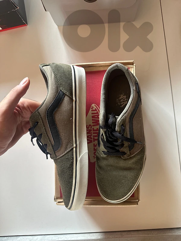 VANS SPECIAL EDITION SIZE 43
