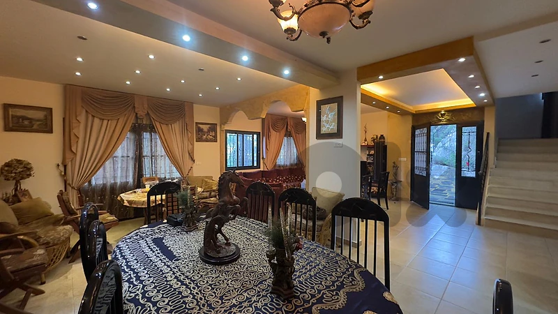 Villa for sale in Beit Meri قيلا للبيع في بيت مري / الشاغور