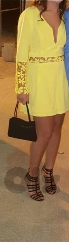 yellow dress