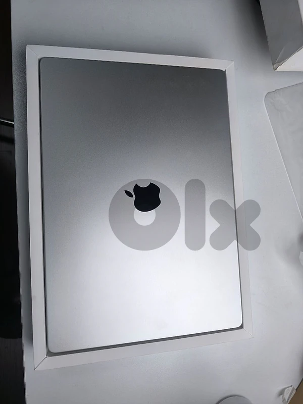 MacBook Pro 16" M4 Pro MacBook Pro 16" M4 Pro