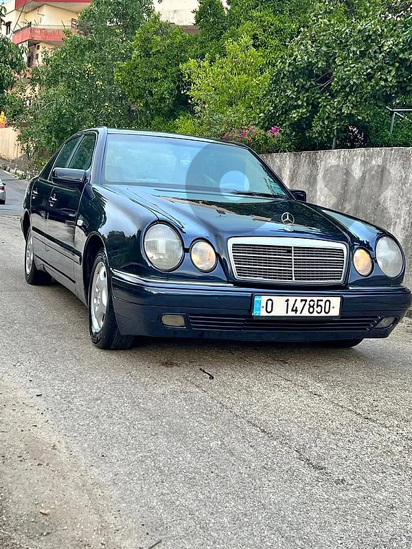 Mercedes 230	1996
