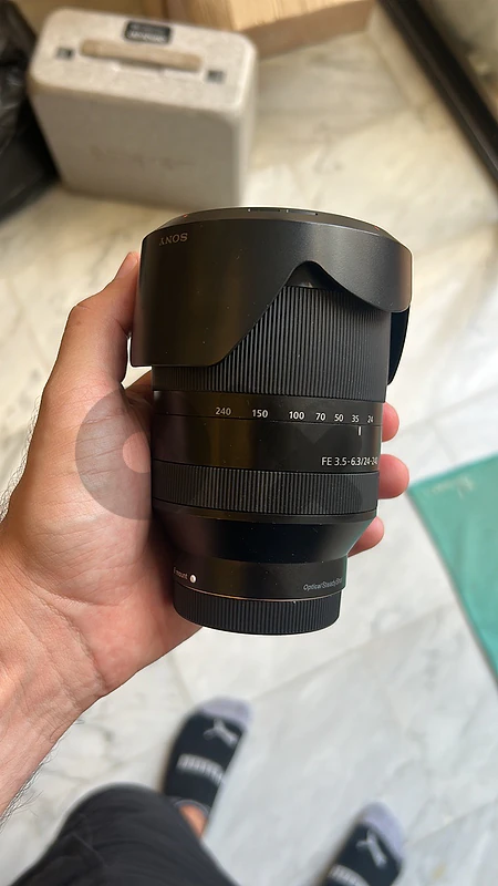 Sony FE 24-240mm f/3.5-6.3 OSS Lens