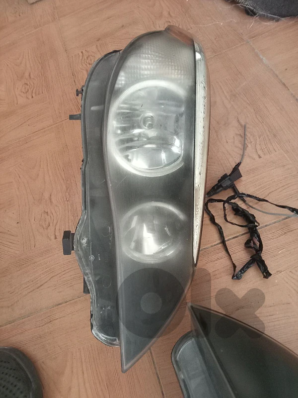 مصابيح اماميه اضويه اضوية e60 e 60  Bmw BMW