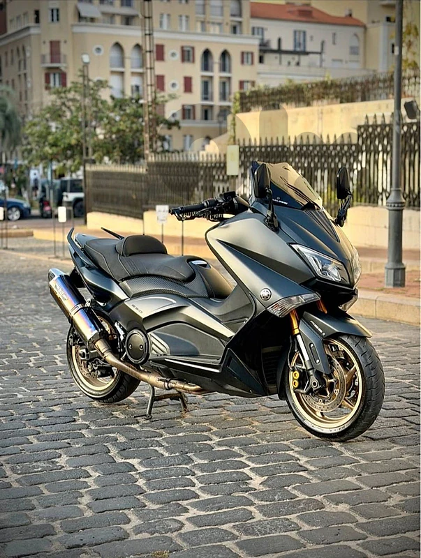 Yamaha T-max 2016