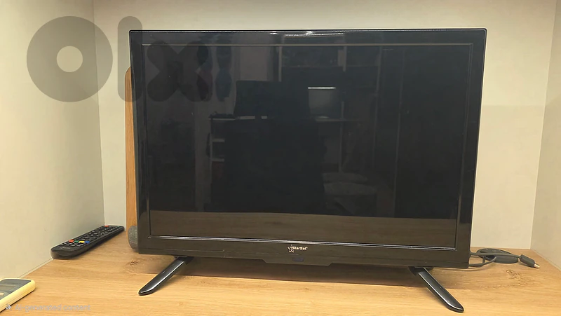 StarSat 22" Small TV