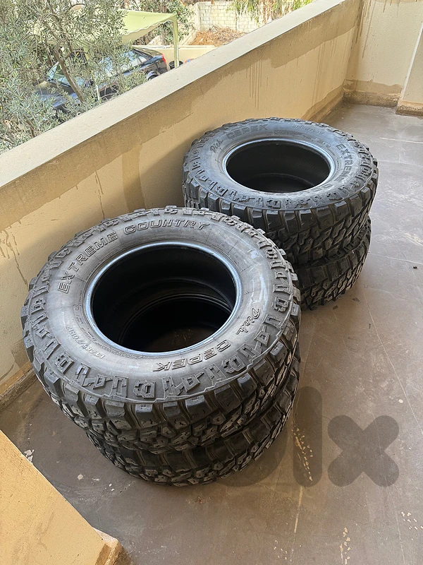 Dick Cepek Extreme Country – LT285/70R17 – Load Range E – Set of 4