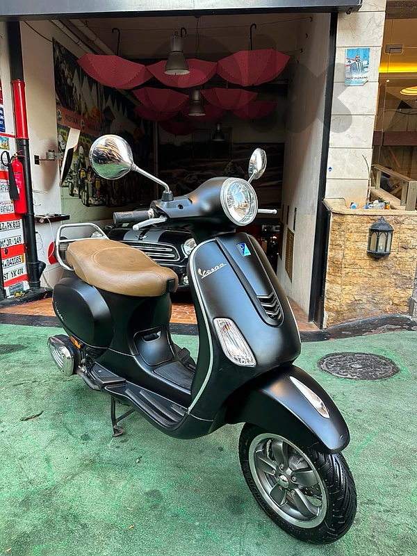🥎🛵vespa for sale 150 cc vxl 1050$