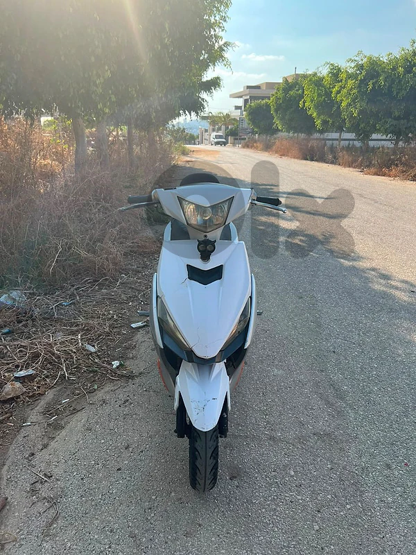 للبيع موتسيكل Fs