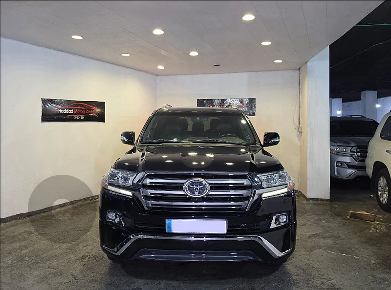 2018 Toyota Land Cruiser VX-S 5.7 Company Source & Maintenance BUMC
