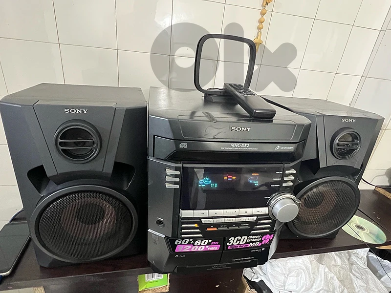 amplifier stereos and 350$ ( يلي بهمو يشتري كلن سعر خاص )
