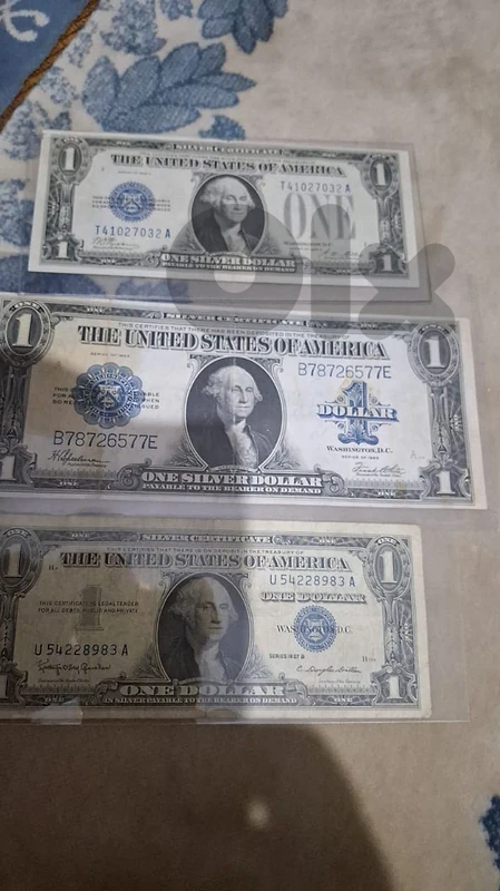 دولارات امركاني سعرهم 100 دولار