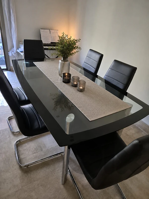 glass dinning table