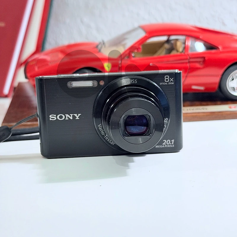 Sony Cyber-shot DSC-W830 Digital Camera