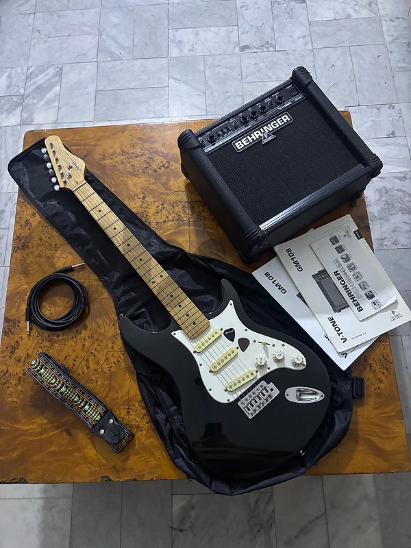 Behringer package electric guitar amp
