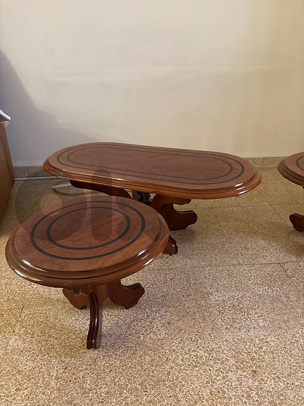 Salon tables