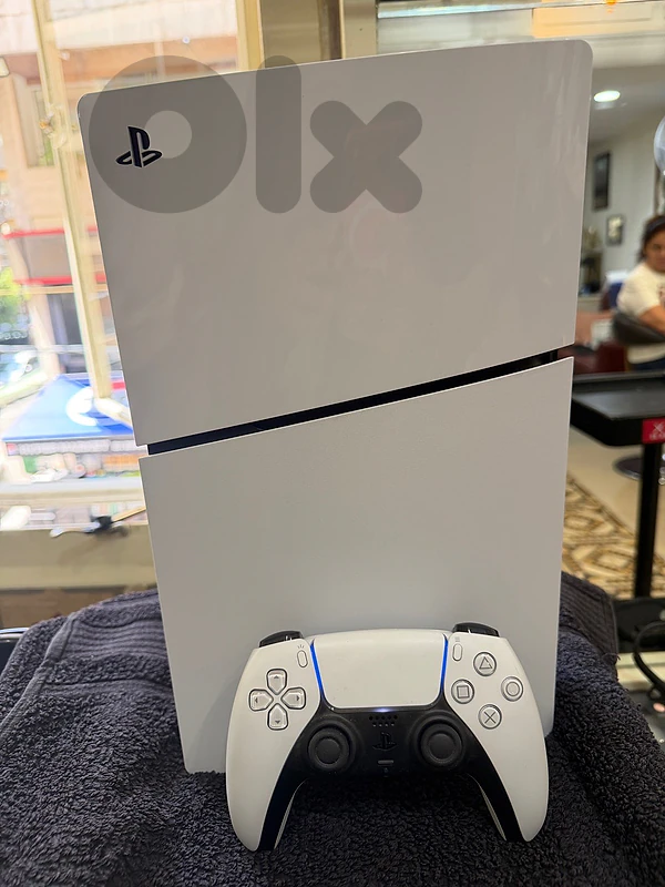 ps5 slim 1 terra europe disk edition used 1 week for sale 600$ final