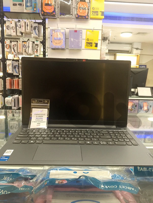 LENOVO V15 G5