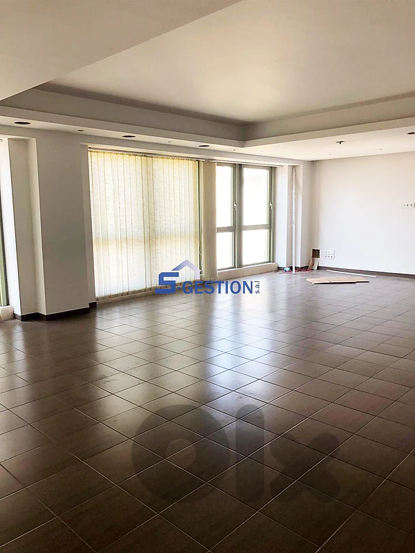 Prime location OFFICE in Achrafieh for rent / مكتب في الأشرفية للايجار
