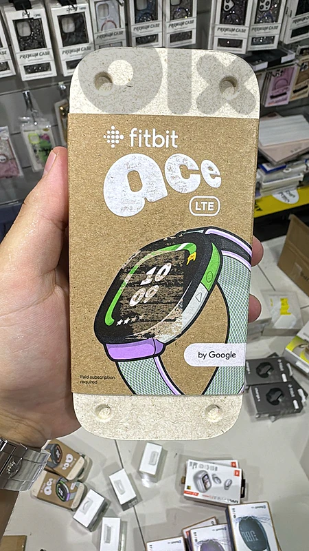 Fitbit Ace Lte Spicy Case/Moovin band