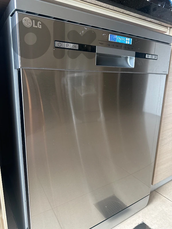 LG Dishwasher for Sale – Like New