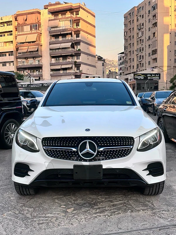 Mercedes GLC coupe 300 4MATIC | CLEAN TITLE ONLY 12000 MILES | 1 OWNER