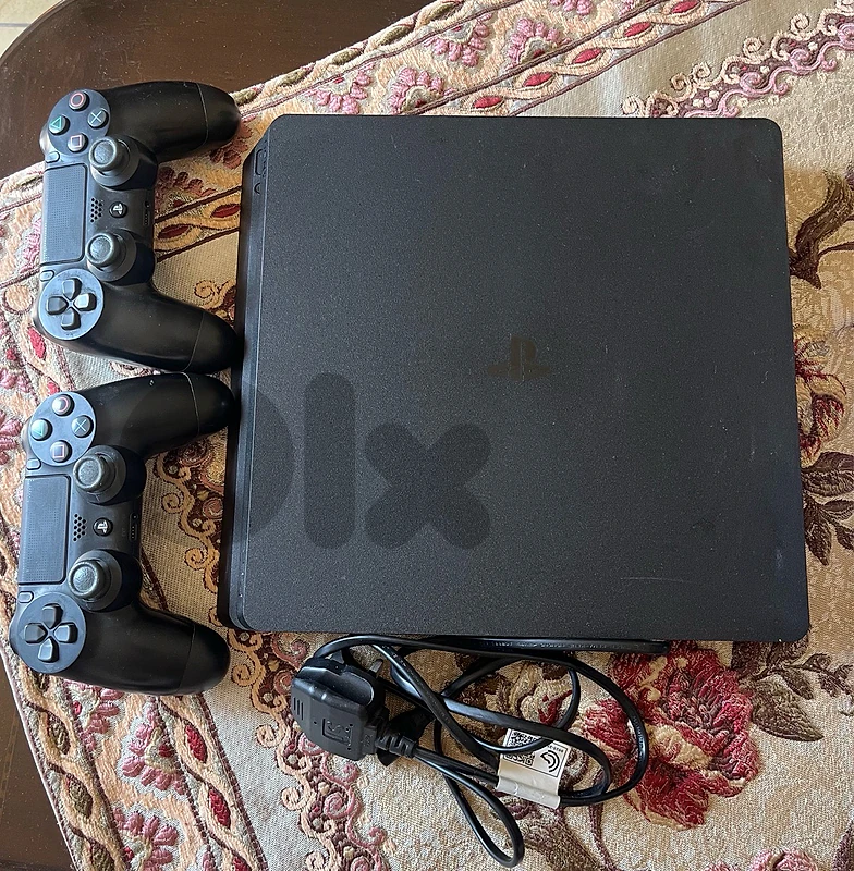Sony PlayStation 4 (PS4) 500GB — Like New 🎮