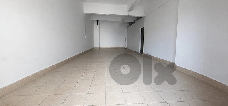 Warehouse for Rent in Ramlet Al Baydahمستودع للإيجار في الرملة البيضاء