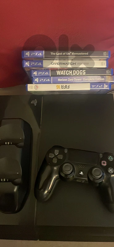 ps4 sealed with 5games and original controller