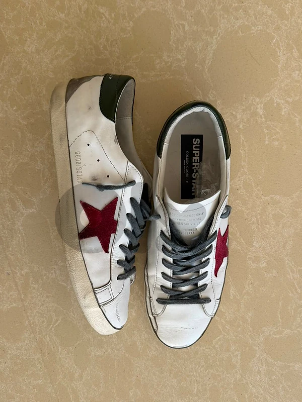 Golden goose superstar