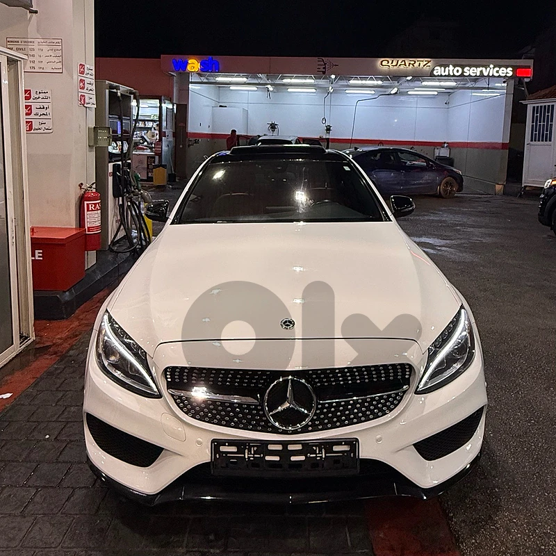 Mercedes-Benz C-Class 2018 white/red Mercedes-Benz C-Class 2018 white/red