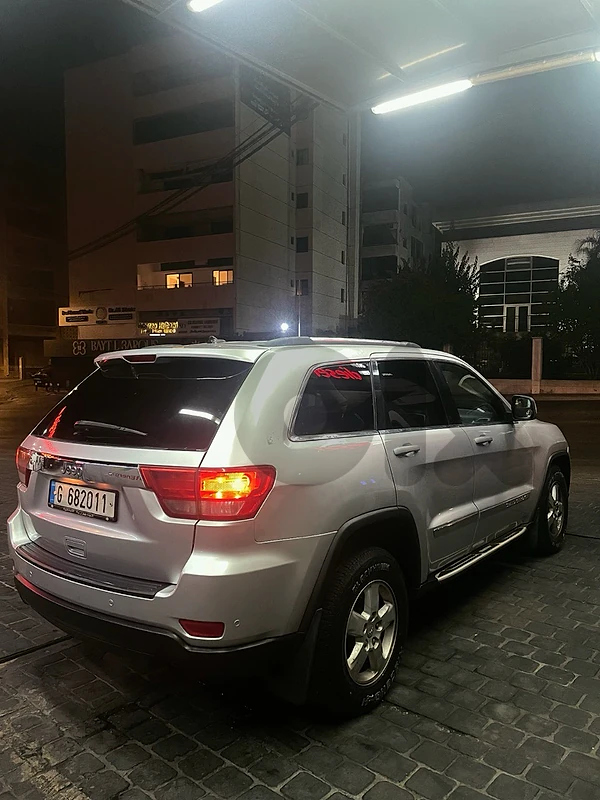 Jeep Cherokee 2012 laredo