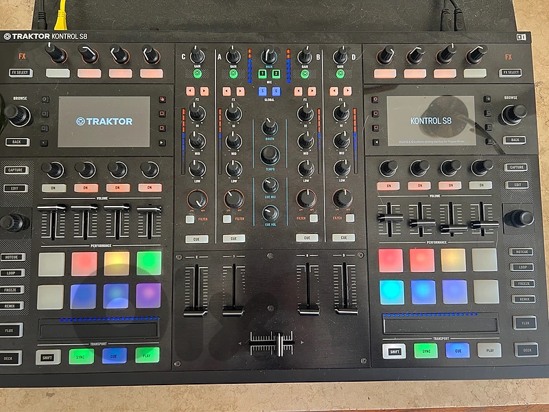 Traktor S8
