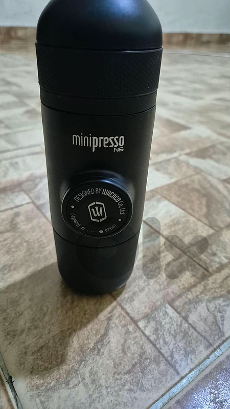ماكينة اسبريسو Wacaco Minipresso NS بحالة ممتازة + 5 كبسولات تعبئة