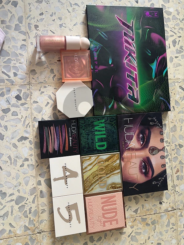 High end makeup set