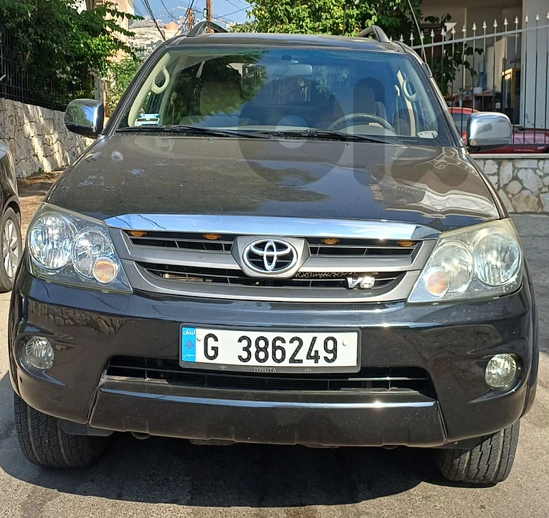 Toyota Fortuner 2008 toyota fortuner 2008 black company source s