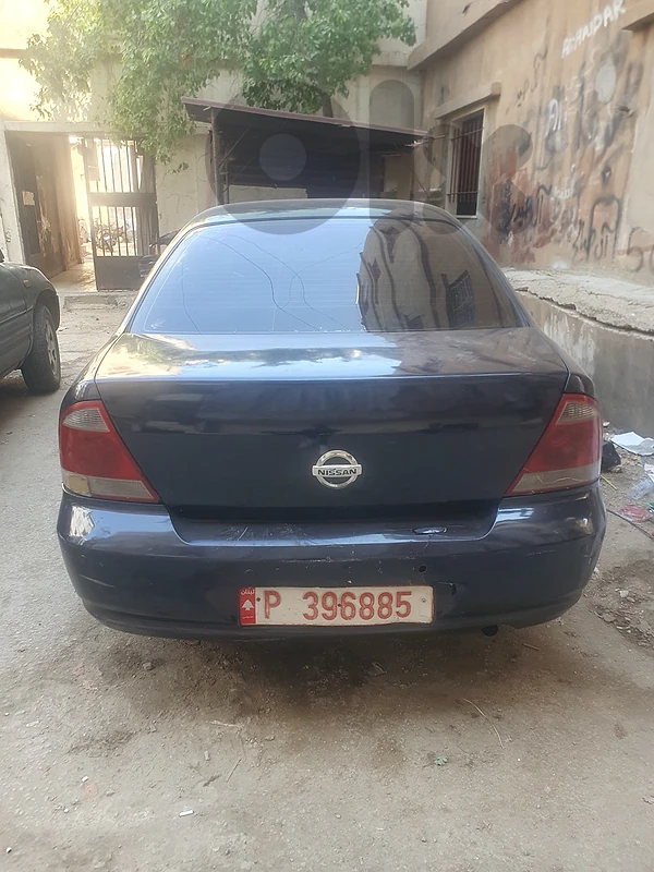 Nissan 2010