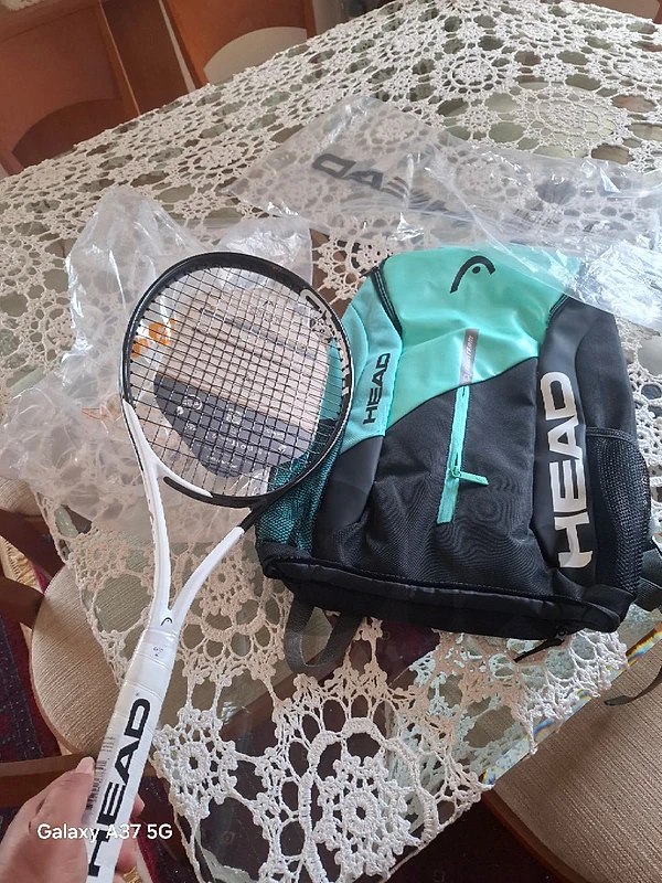 Unbeatable offer, New Head Speed plus new Head tennis bag for sale