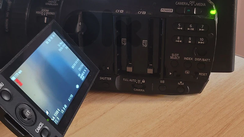 Canon XF100