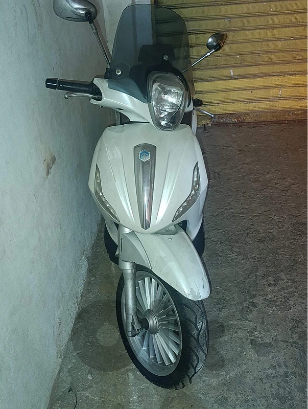 piaggio moto