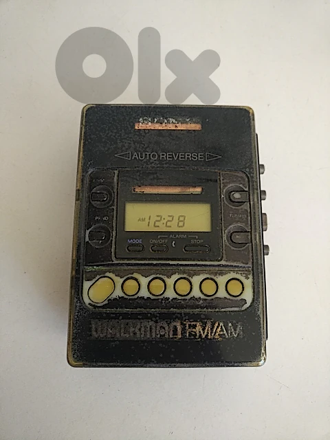 Vintage Walkman Sony WM-F2081 - Not Negotiable