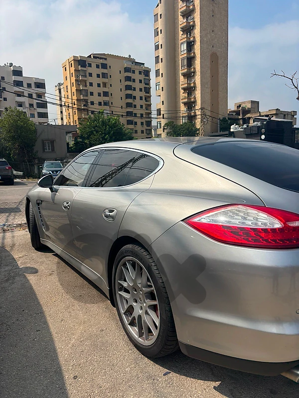 Porsche Panamera 2010 turbo
